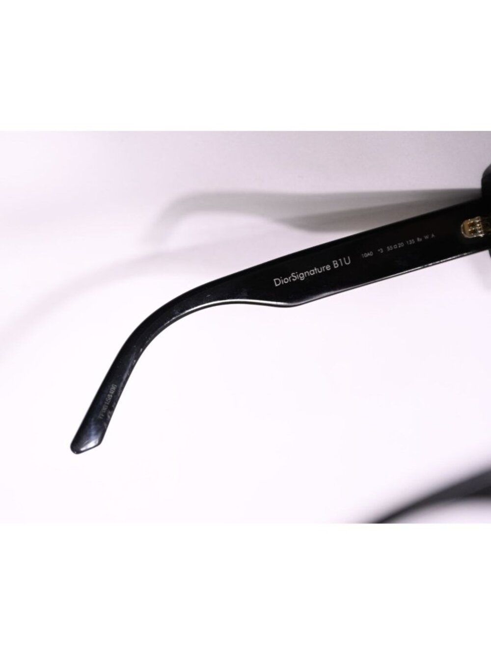 Dior DiorSignature B1U Butterfly Sunglasses in Black - Picture 12 of 12